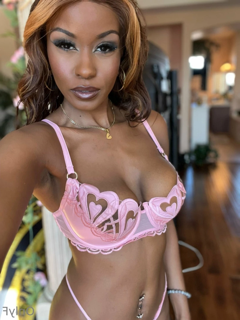 Jezabel Vessir [ jezabelvisser ] Onlyfans leaked photo 15192221 on Hotleaks.tv