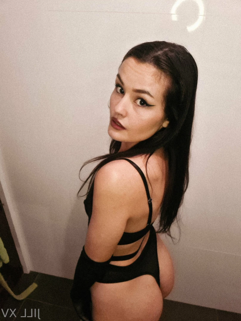JILL [ jillxv ] Onlyfans leaked photo 11198740 on Hotleaks.tv