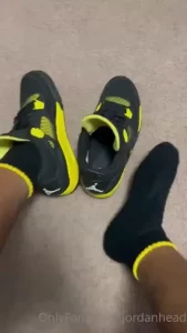 18098571
