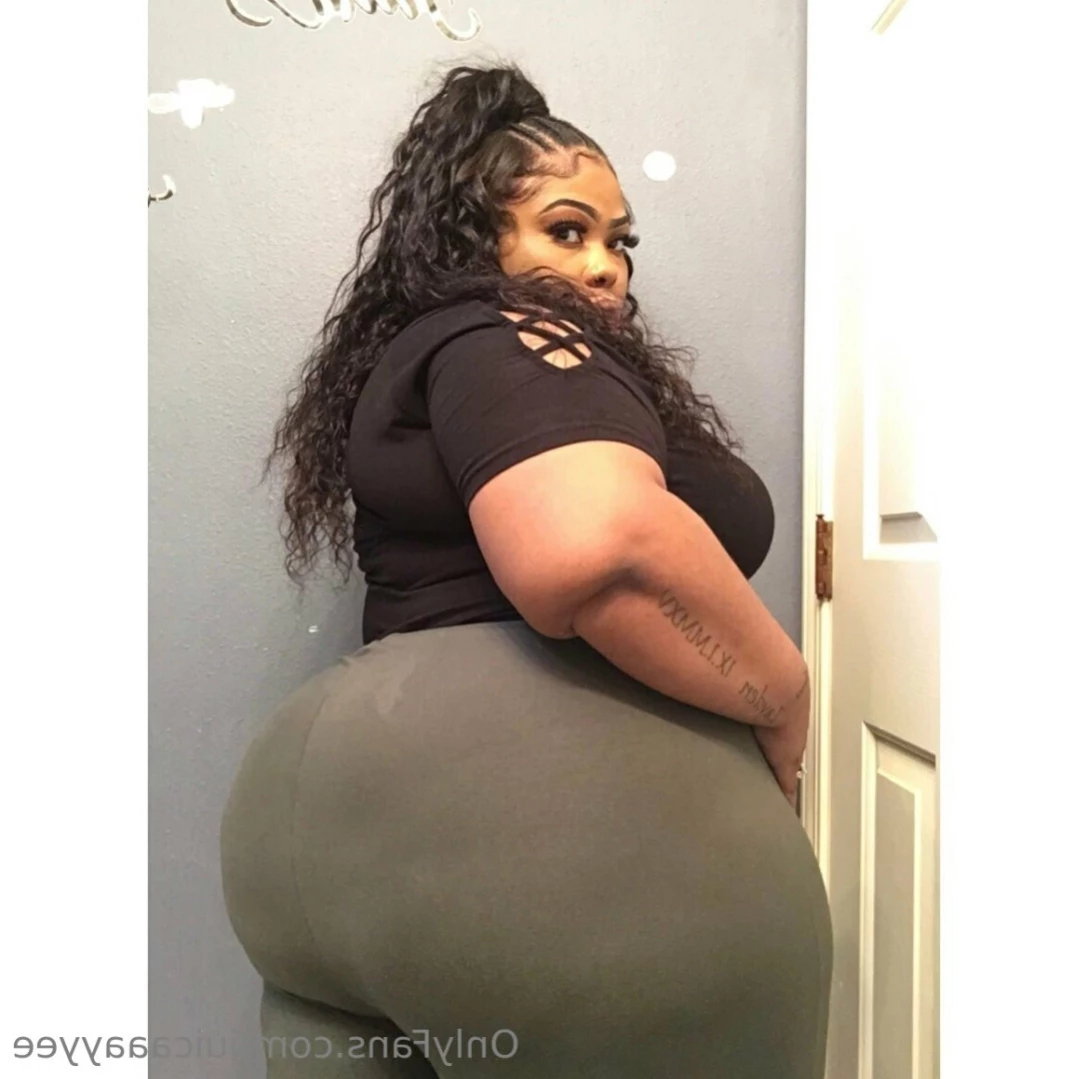 CHECK YOUR DM 😋 [ juicaaayyee ] Onlyfans leaked photo 11197047 on Hotleaks.tv