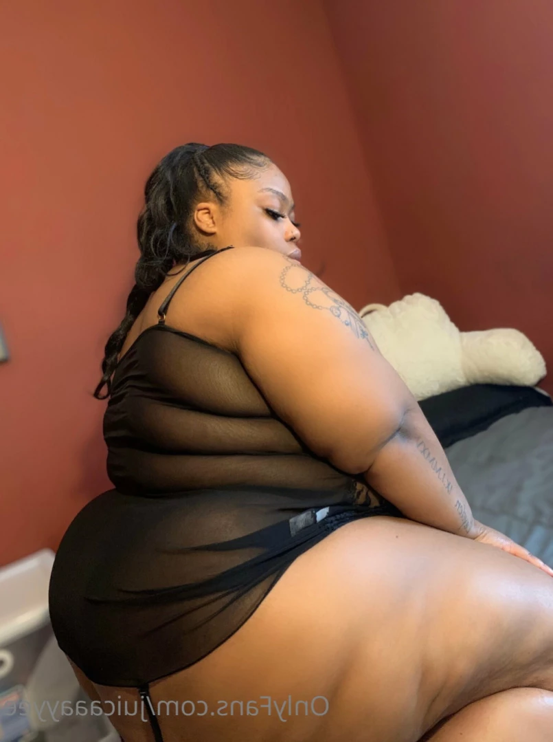 CHECK YOUR DM 😋 [ juicaaayyee ] Onlyfans leaked photo 11197523 on Hotleaks.tv