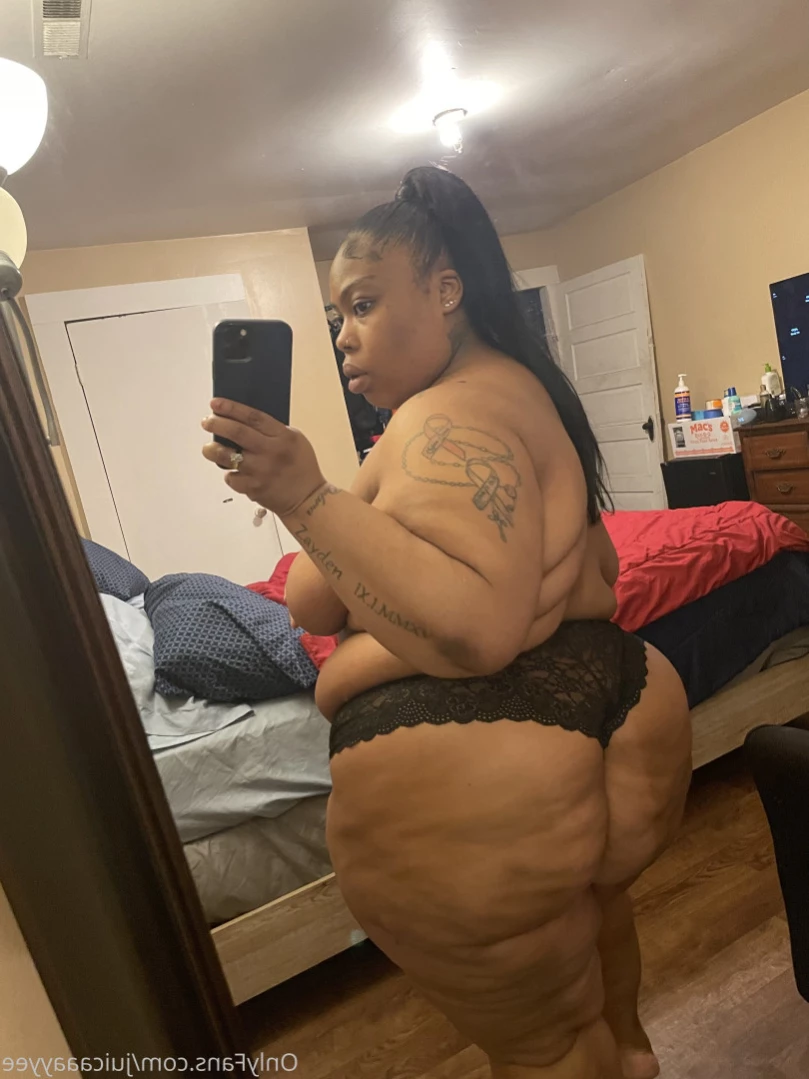 CHECK YOUR DM 😋 [ juicaaayyee ] Onlyfans leaked photo 11197594 on Hotleaks.tv