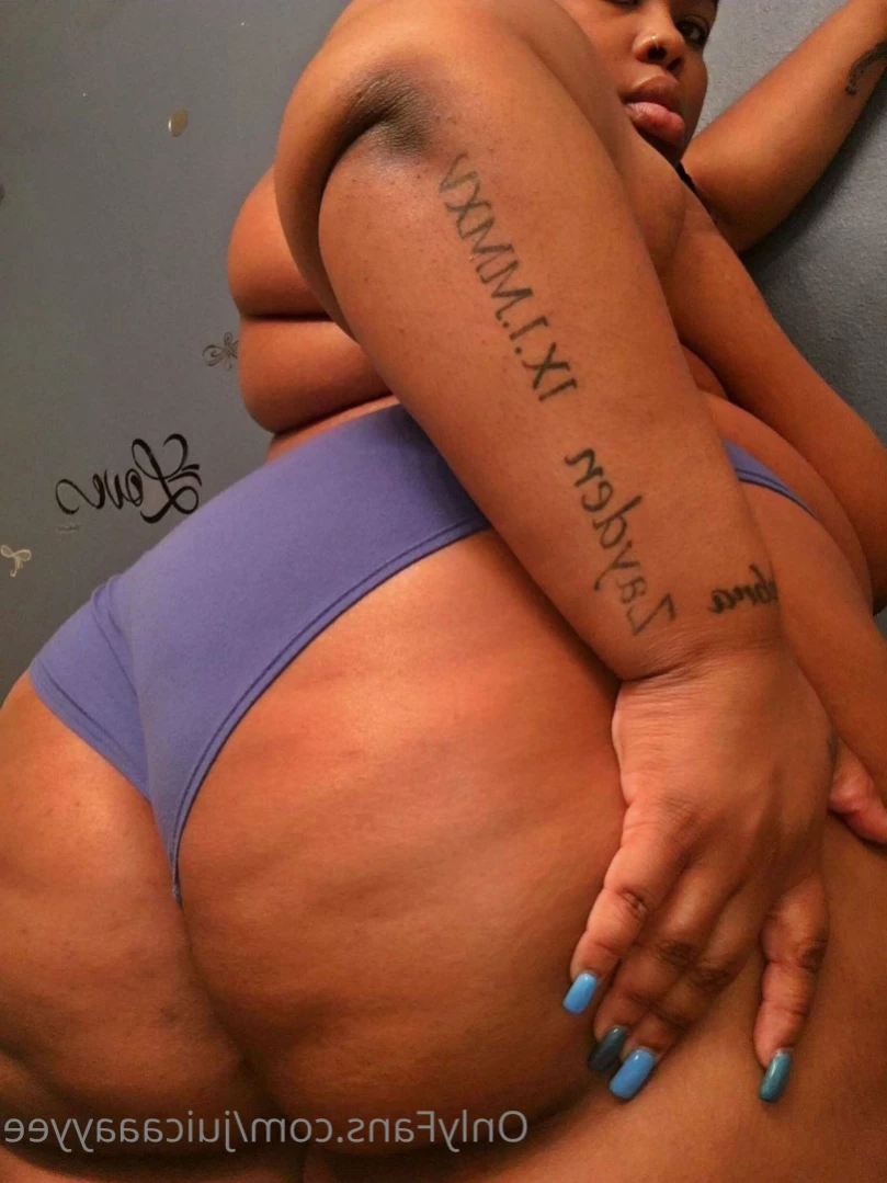 CHECK YOUR DM 😋 [ juicaaayyee ] Onlyfans leaked photo 12160103 on Hotleaks.tv