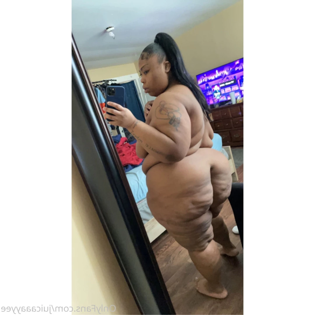 CHECK YOUR DM 😋 [ juicaaayyee ] Onlyfans leaked photo 12427549 on Hotleaks.tv