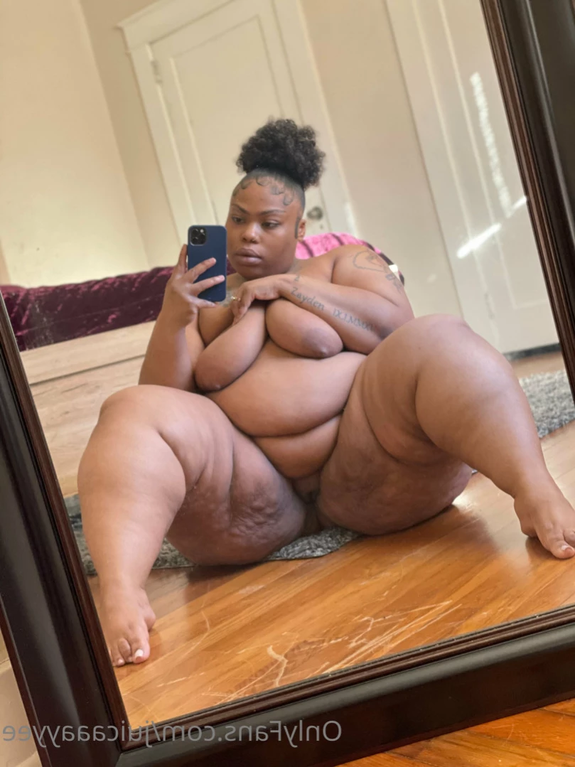 CHECK YOUR DM 😋 [ juicaaayyee ] Onlyfans leaked photo 13484685 on Hotleaks.tv
