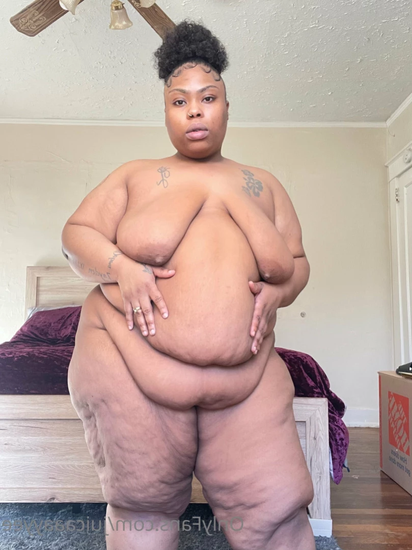 CHECK YOUR DM 😋 [ juicaaayyee ] Onlyfans leaked photo 14632579 on Hotleaks.tv