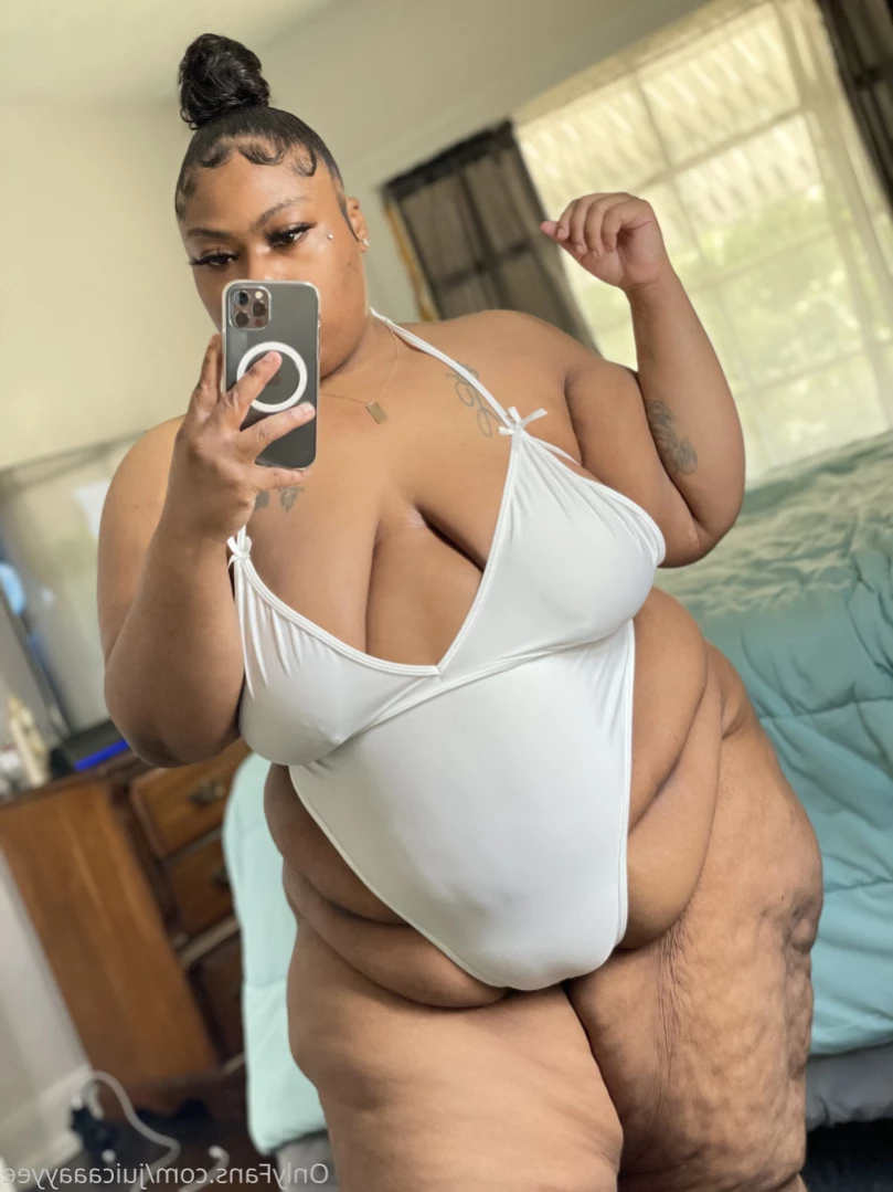 CHECK YOUR DM 😋 [ juicaaayyee ] Onlyfans leaked photo 14965525 on Hotleaks.tv
