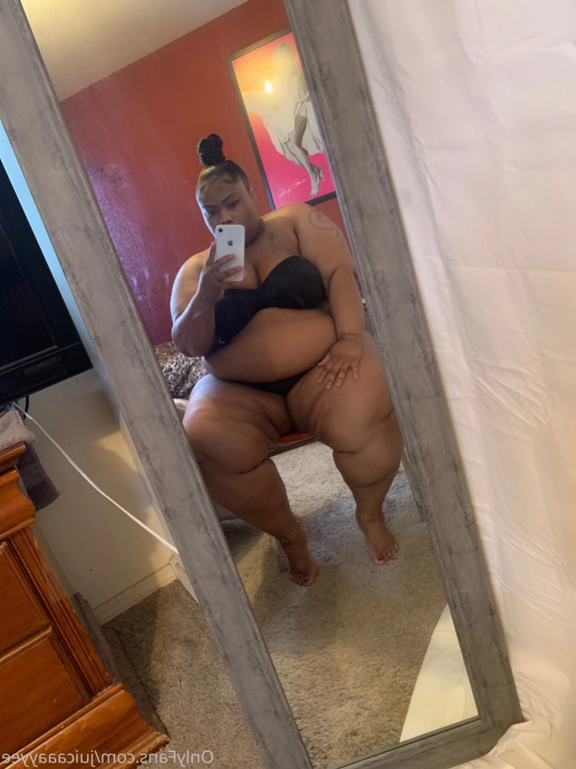 CHECK YOUR DM 😋 [ juicaaayyee ] Onlyfans leaked photo 15192575 on Hotleaks.tv
