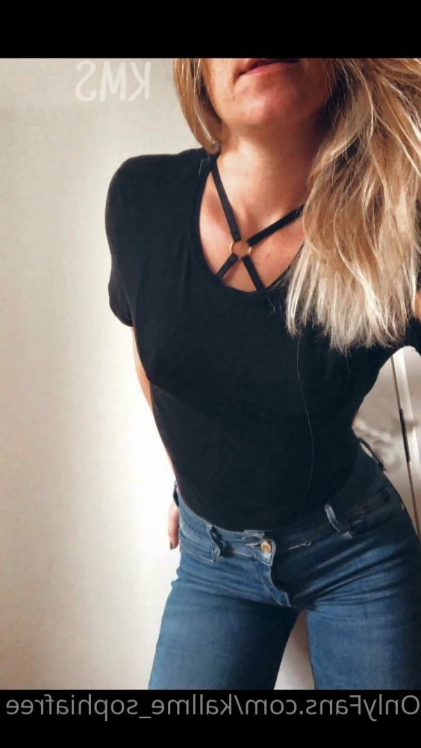 Sophia [ kallme_sophiafree ] Onlyfans leaked photo 16200788 on Hotleaks.tv