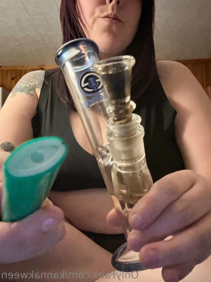 Kanna Kween 🍃💨 [ kannakween ] Onlyfans leaked photo 13186347 on Hotleaks.tv