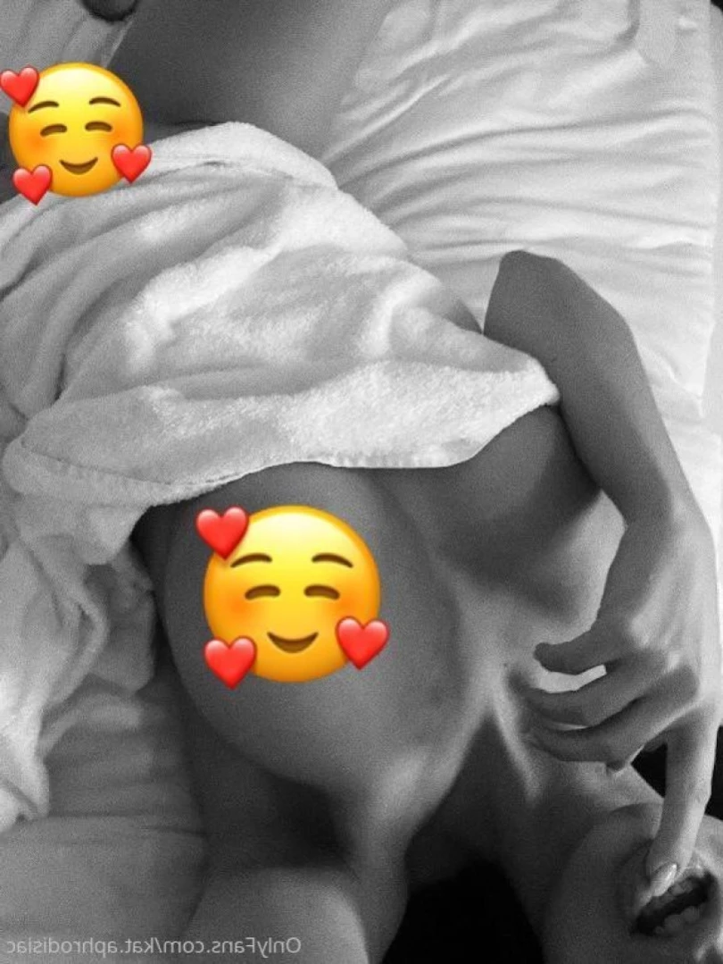 K A T  🦋😈 Top .5 % [ kat.aphrodisiac ] Onlyfans leaked photo 11192851 on Hotleaks.tv