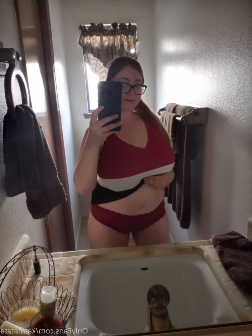 Kat [ katmatata ] Onlyfans leaked photo 12269924 on Hotleaks.tv