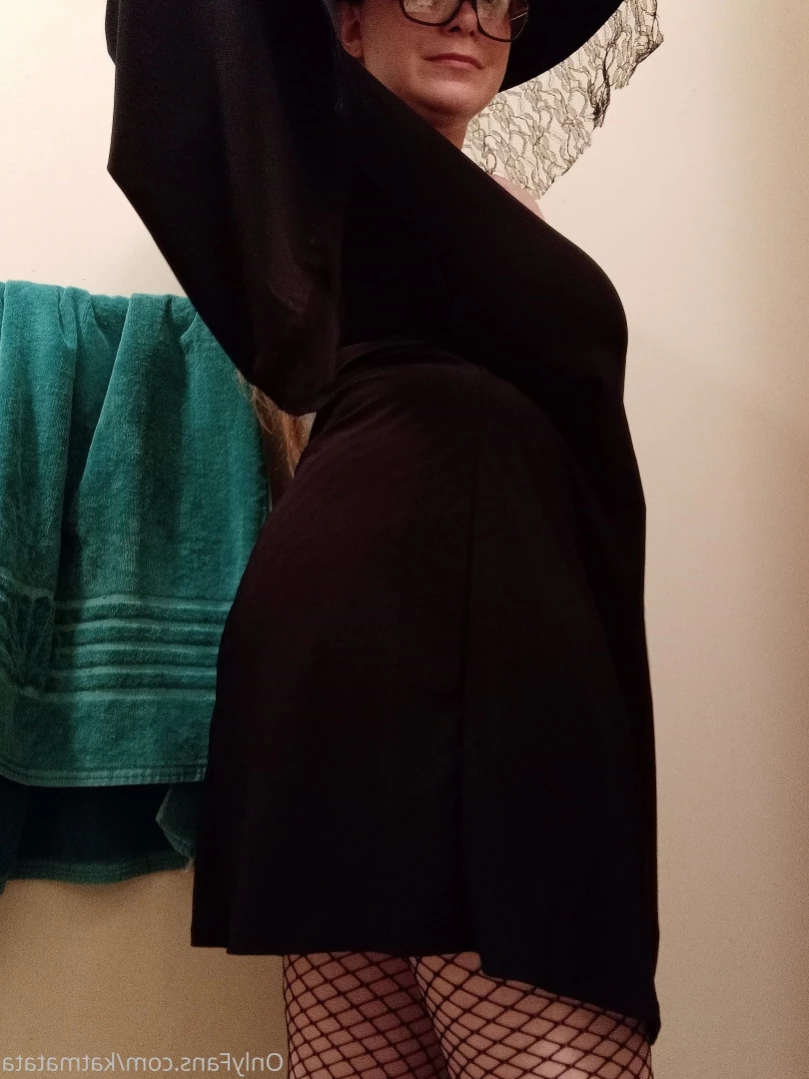 Kat [ katmatata ] Onlyfans leaked photo 15202154 on Hotleaks.tv