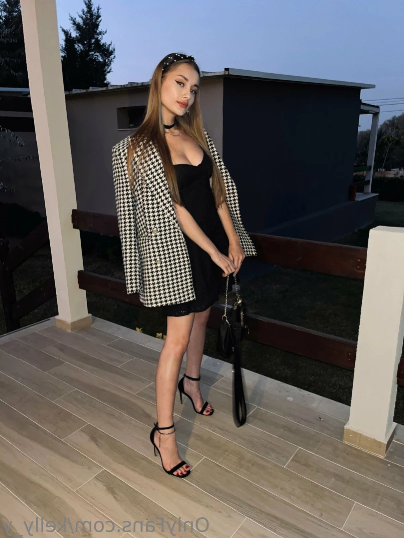 💛Kelly💙  Your GF 💛 [ kelly_y ] Onlyfans leaked photo 11194725 on Hotleaks.tv