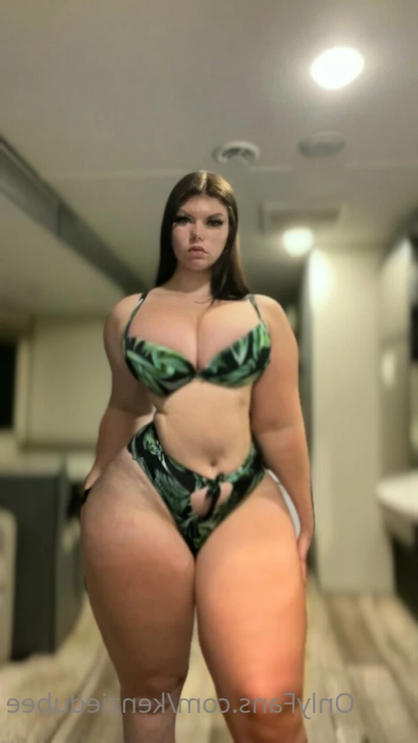 kenz [ kenziedubee ] Onlyfans leaked photo 11180197 on Hotleaks.tv