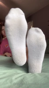 15717463