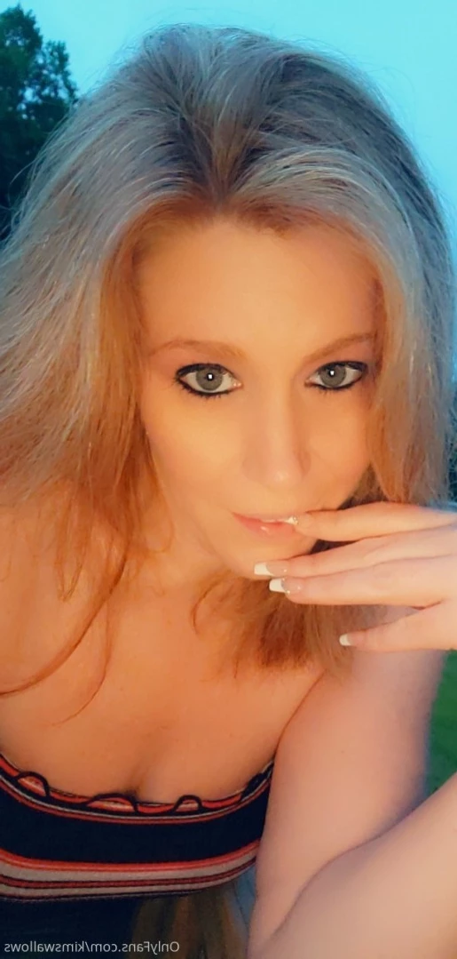 Kim Swallows [ kimswallows ] Onlyfans leaked photo 11184510 on Hotleaks.tv