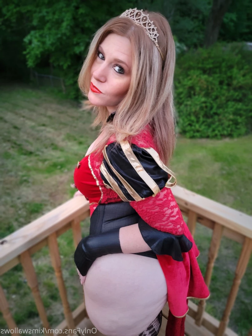 Kim Swallows [ kimswallows ] Onlyfans leaked photo 13035660 on Hotleaks.tv