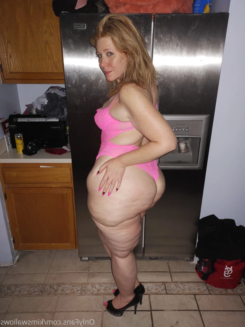 Kim Swallows [ kimswallows ] Onlyfans leaked photo 14098086 on Hotleaks.tv