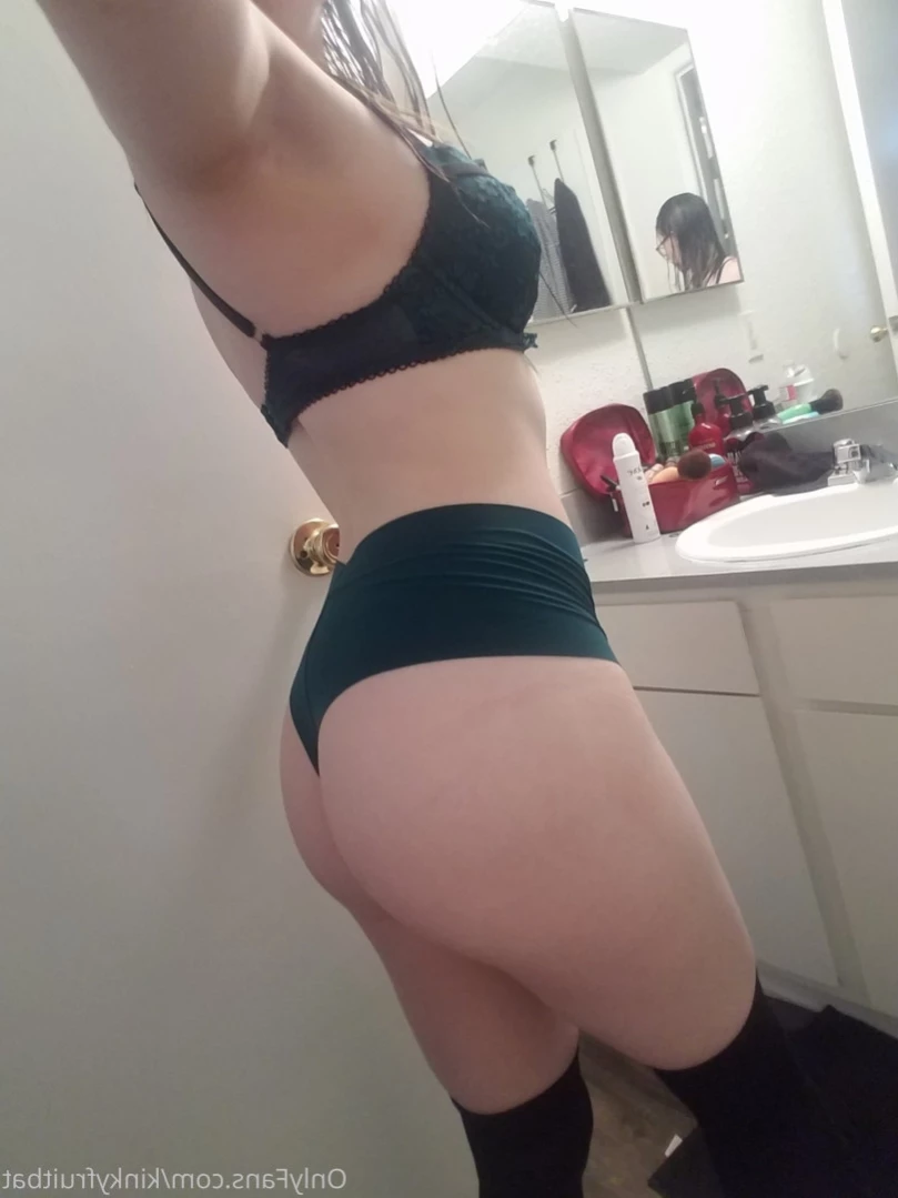 Tessa Grey [ kindlyfruitbat ] Onlyfans leaked photo 11184360 on Hotleaks.tv