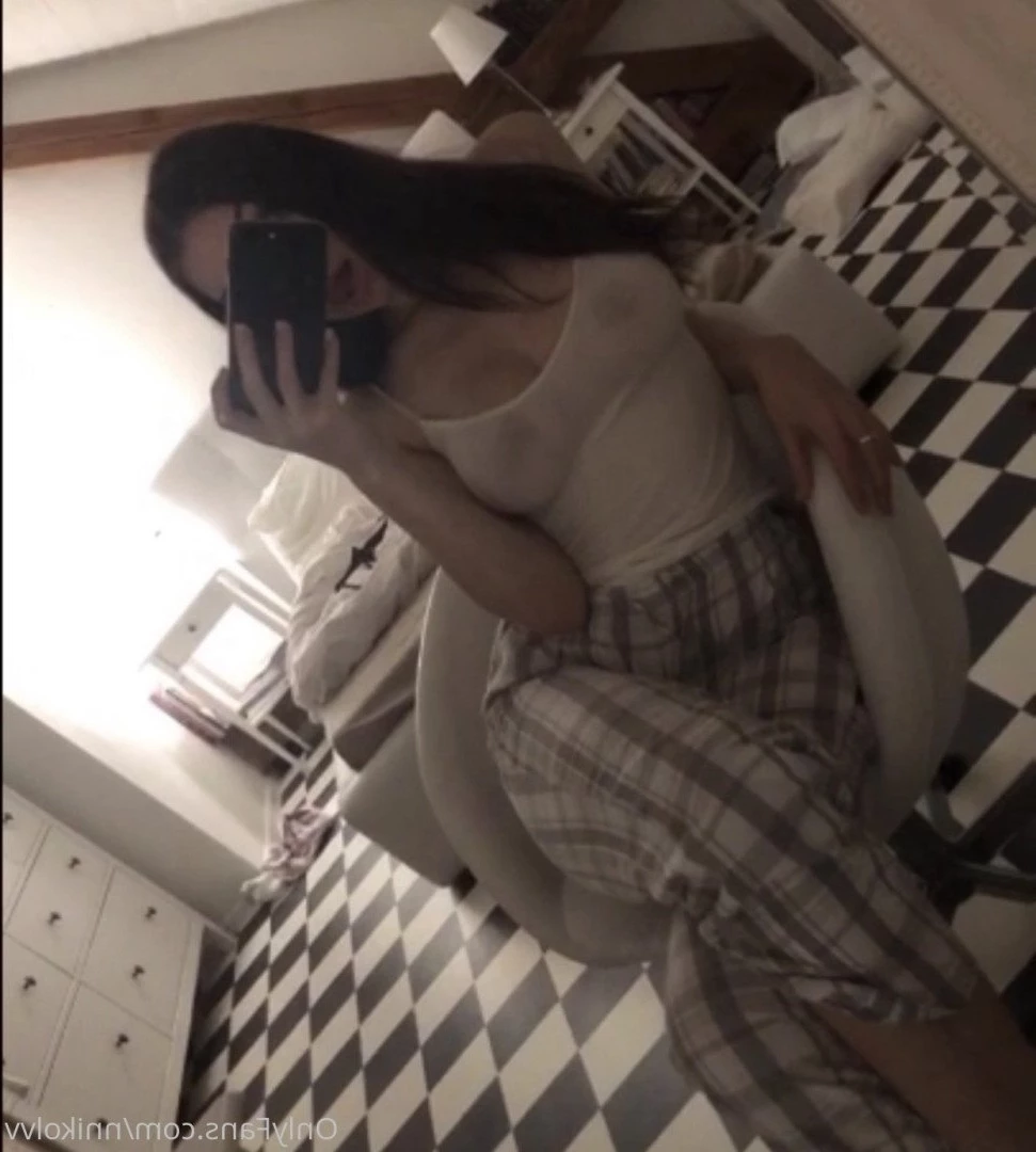  [ nnikolvv ] Onlyfans leaked photo 4630765 on Hotleaks.tv