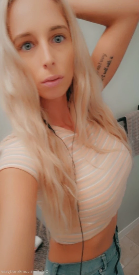 Savannah Knotty🇨🇦🔝0.9% [ knottysav ] Onlyfans leaked photo 16252948 on Hotleaks.tv