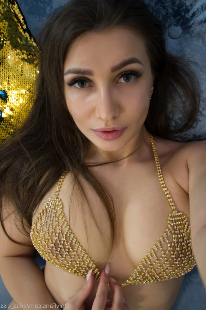 Kriss Kiss [ kriss_kiss ] Onlyfans leaked photo 11862445 on Hotleaks.tv