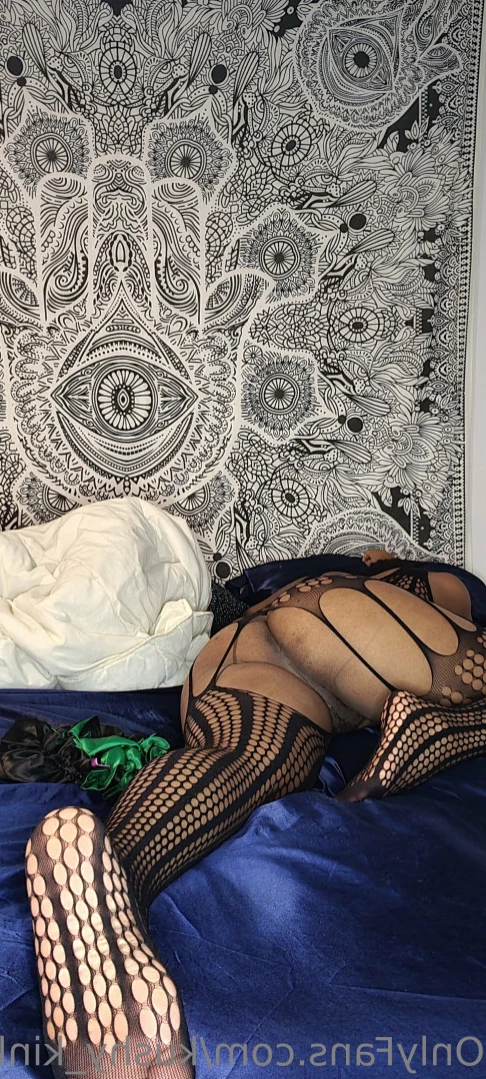 DELETING THIS. FOLLOW SMOKENCREAMY. [ kushy_kinky ] Onlyfans leaked photo 11009824 on Hotleaks.tv
