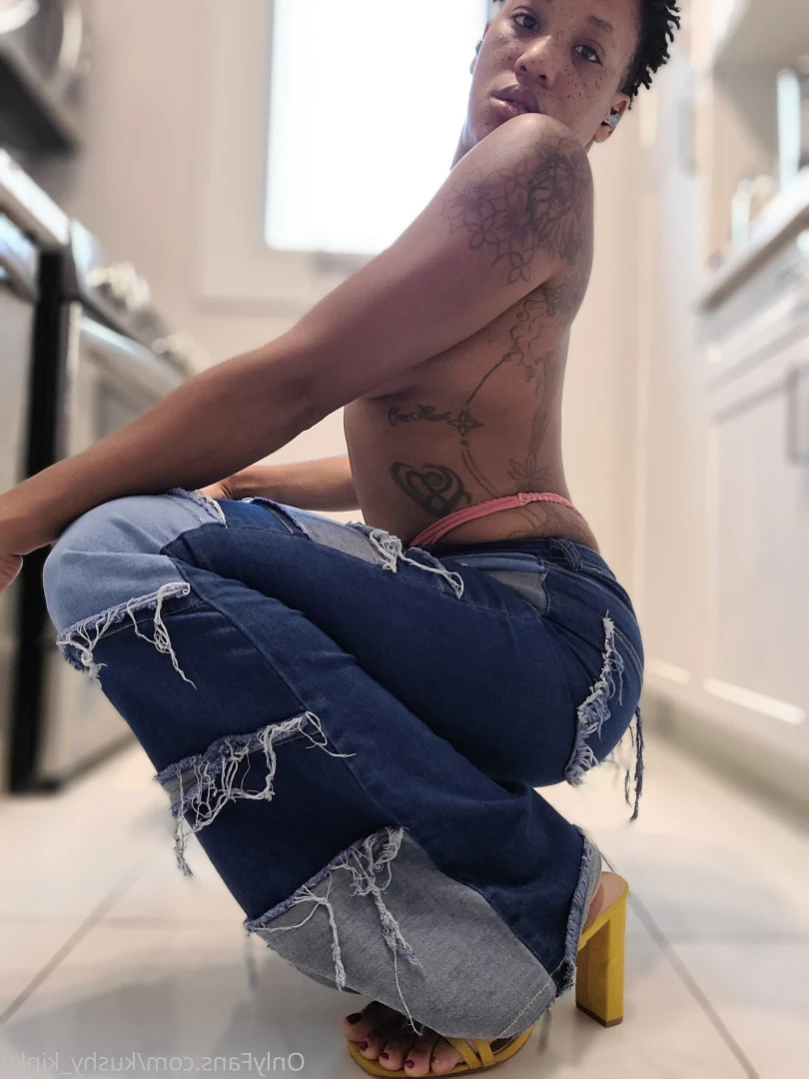 DELETING THIS. FOLLOW SMOKENCREAMY. [ kushy_kinky ] Onlyfans leaked photo 11043019 on Hotleaks.tv