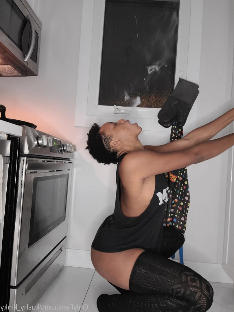 DELETING THIS. FOLLOW SMOKENCREAMY. [ kushy_kinky ] Onlyfans leaked photo 11185743 on Hotleaks.tv