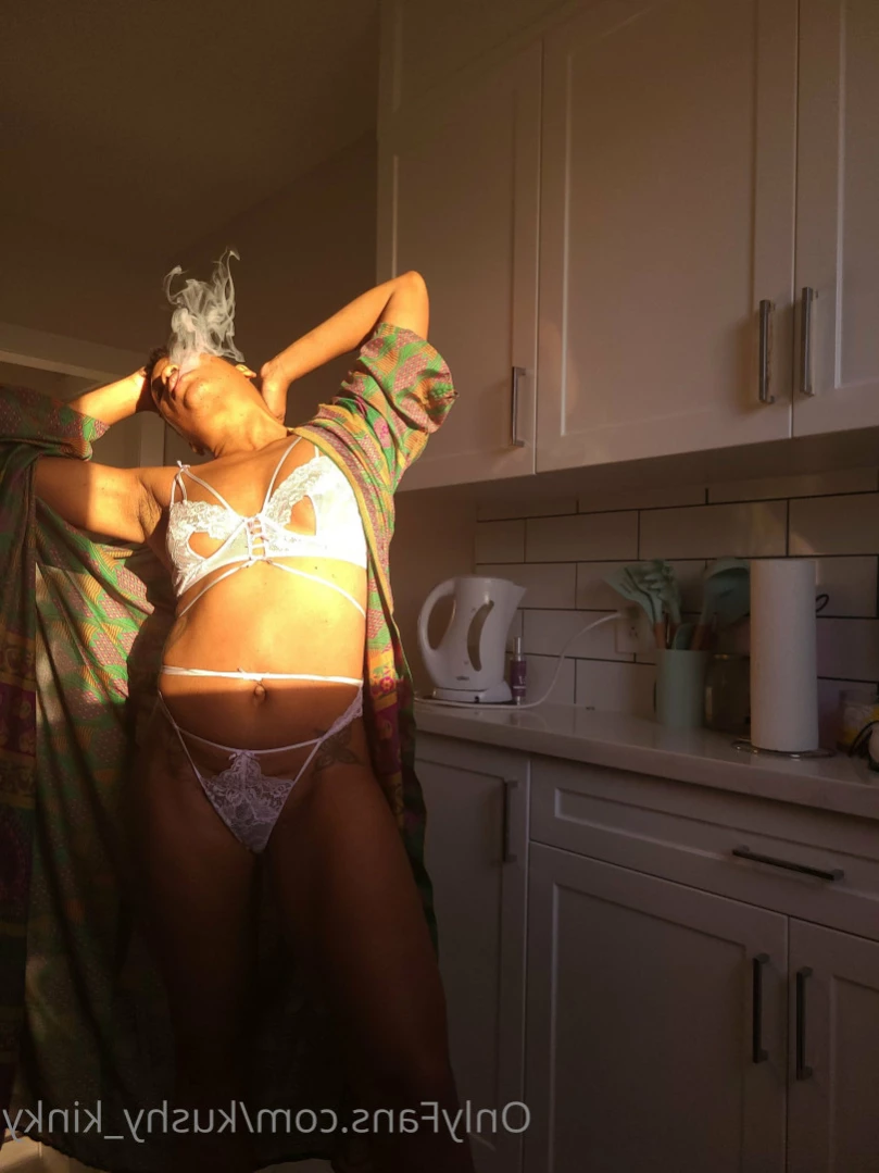 DELETING THIS. FOLLOW SMOKENCREAMY. [ kushy_kinky ] Onlyfans leaked photo 11792699 on Hotleaks.tv