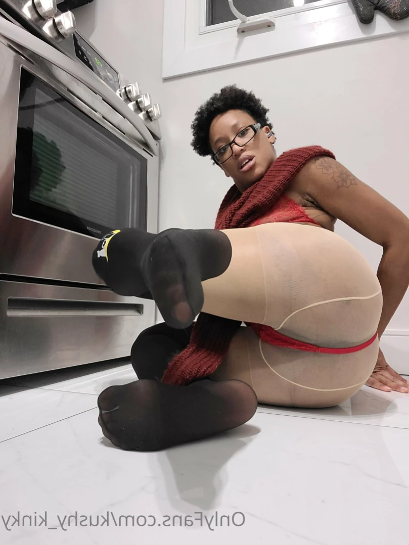 DELETING THIS. FOLLOW SMOKENCREAMY. [ kushy_kinky ] Onlyfans leaked photo 11867788 on Hotleaks.tv