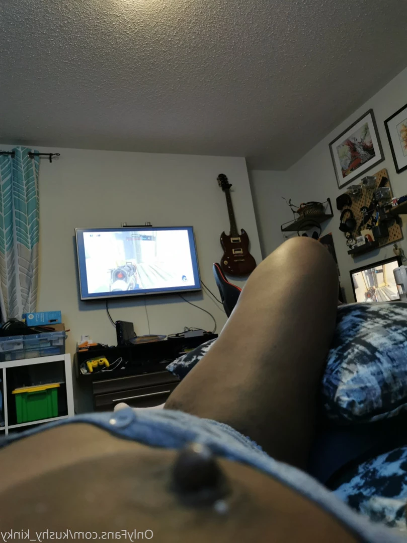 DELETING THIS. FOLLOW SMOKENCREAMY. [ kushy_kinky ] Onlyfans leaked photo 13342158 on Hotleaks.tv