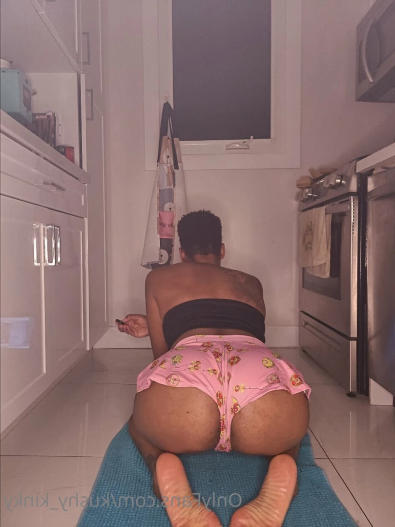 DELETING THIS. FOLLOW SMOKENCREAMY. [ kushy_kinky ] Onlyfans leaked photo 15198352 on Hotleaks.tv