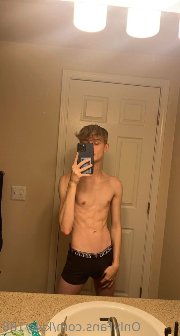 Ky [ kyky188 ] Onlyfans leaked photo 10888739 on Hotleaks.tv