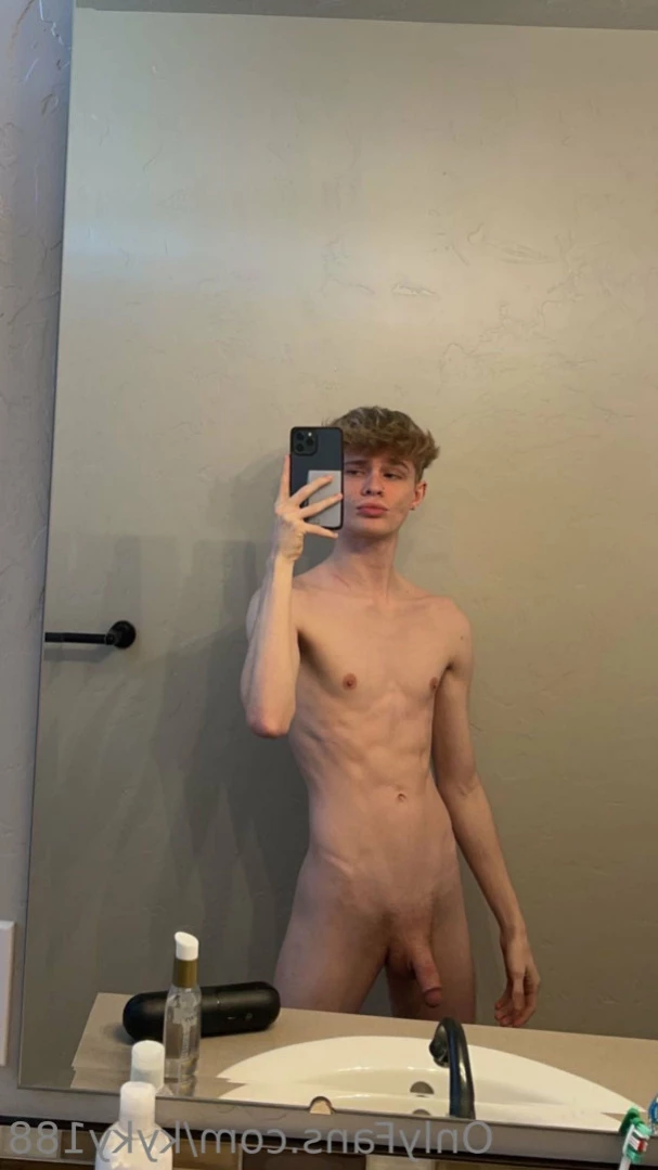 Ky [ kyky188 ] Onlyfans leaked photo 11189029 on Hotleaks.tv
