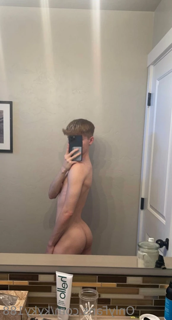 Ky [ kyky188 ] Onlyfans leaked photo 11189055 on Hotleaks.tv