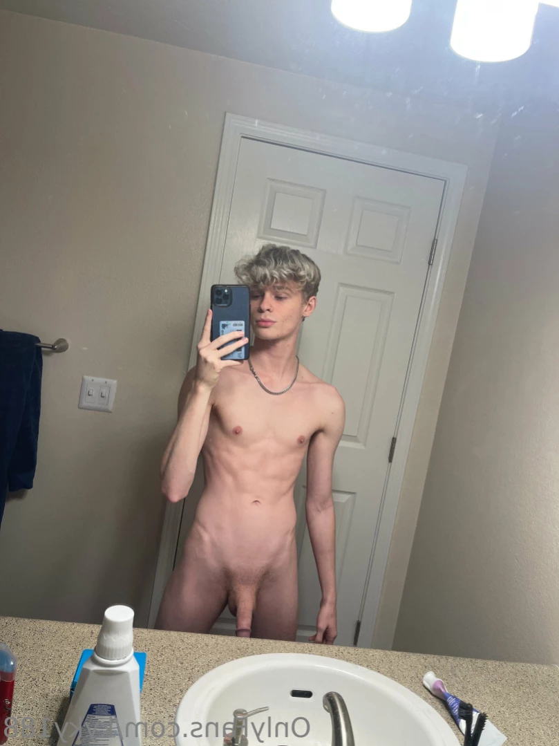 Ky [ kyky188 ] Onlyfans leaked photo 11189096 on Hotleaks.tv