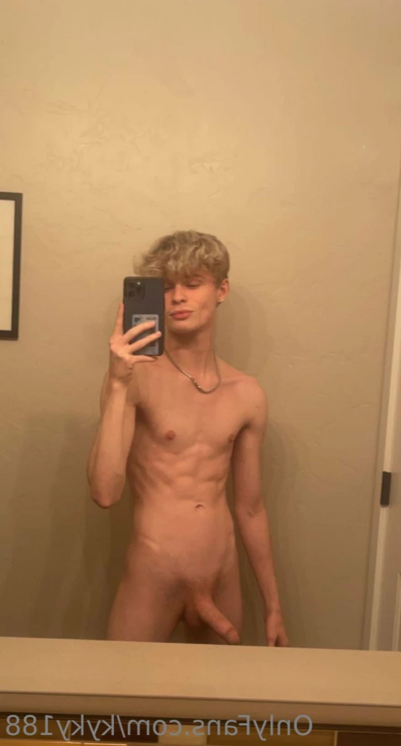 Ky [ kyky188 ] Onlyfans leaked photo 11189109 on Hotleaks.tv