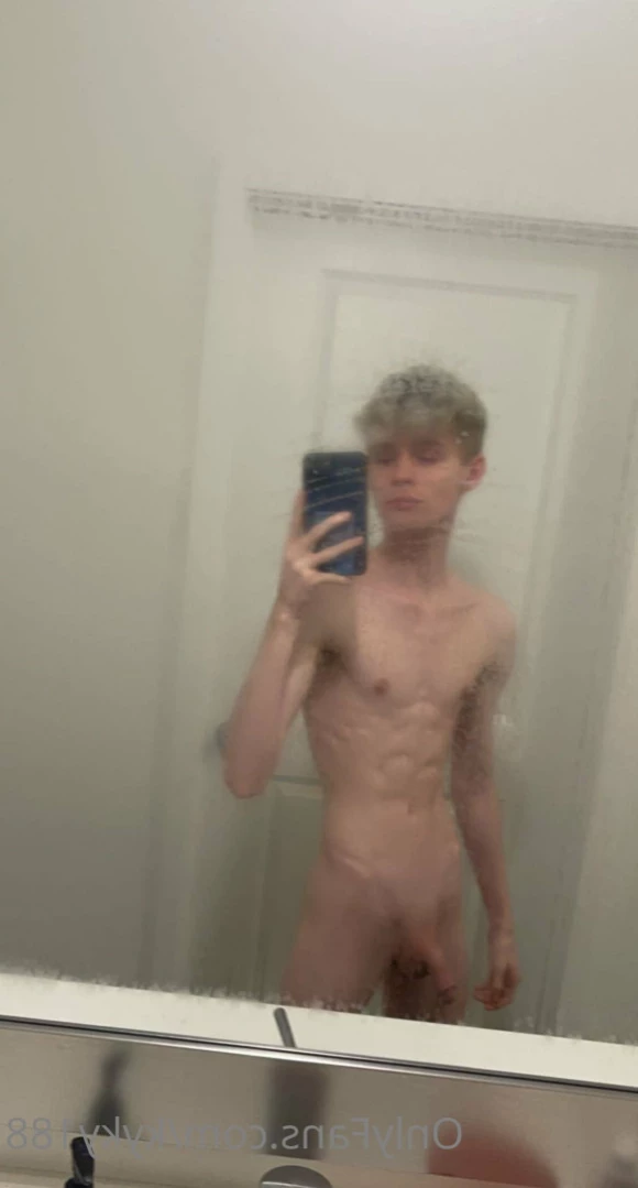 Ky [ kyky188 ] Onlyfans leaked photo 11189119 on Hotleaks.tv
