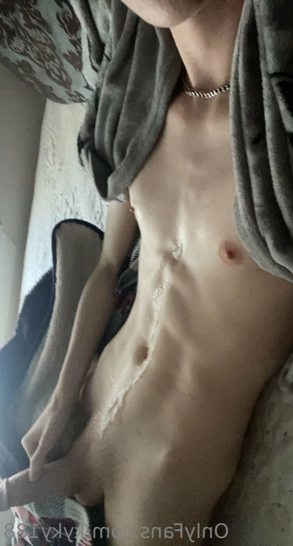 Ky [ kyky188 ] Onlyfans leaked photo 11476452 on Hotleaks.tv