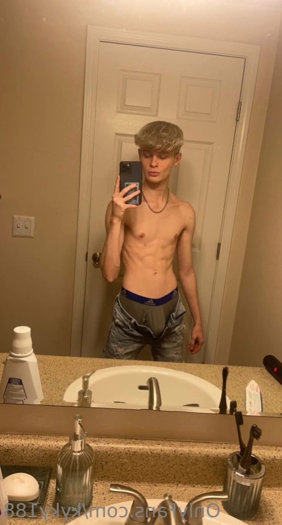 Ky [ kyky188 ] Onlyfans leaked photo 11614603 on Hotleaks.tv