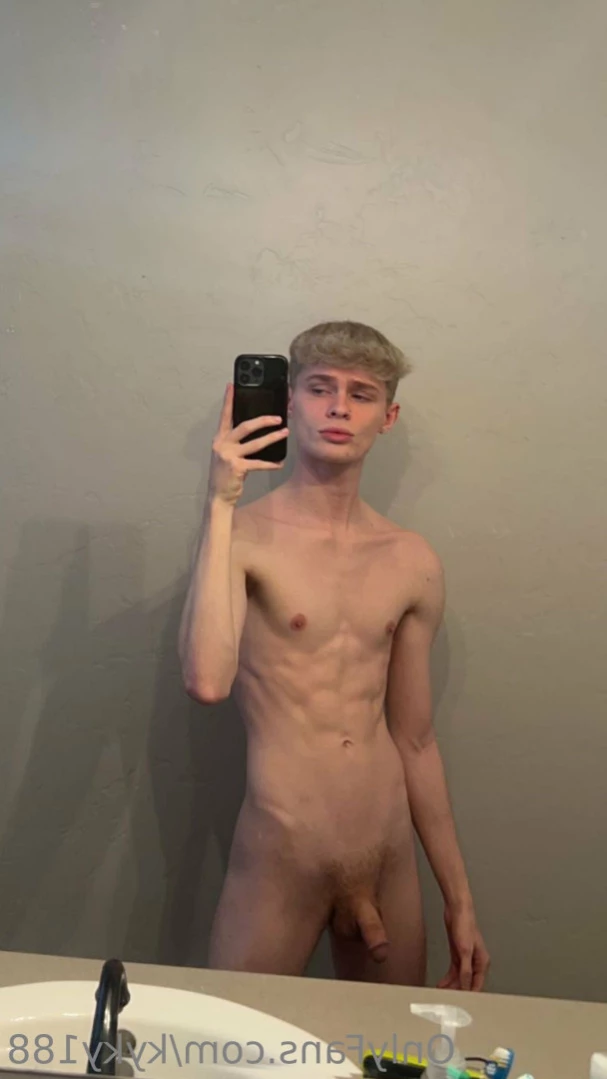 Ky [ kyky188 ] Onlyfans leaked photo 12634078 on Hotleaks.tv