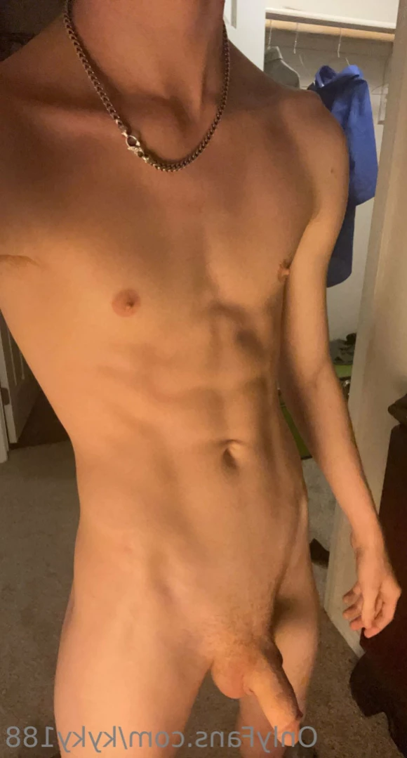 Ky [ kyky188 ] Onlyfans leaked photo 12715237 on Hotleaks.tv