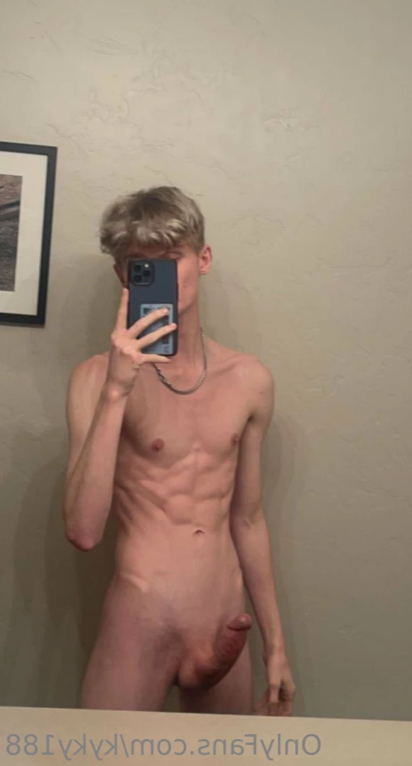 Ky [ kyky188 ] Onlyfans leaked photo 13889283 on Hotleaks.tv