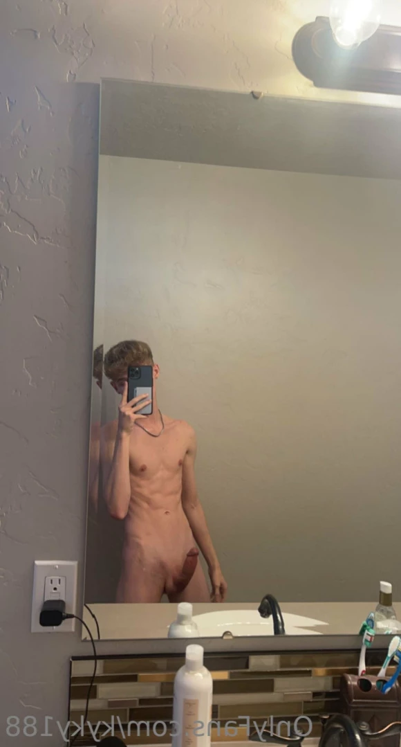 Ky [ kyky188 ] Onlyfans leaked photo 14358748 on Hotleaks.tv