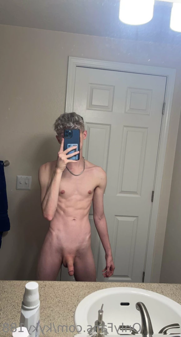 Ky [ kyky188 ] Onlyfans leaked photo 14358765 on Hotleaks.tv