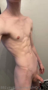 15724993