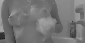 18095725