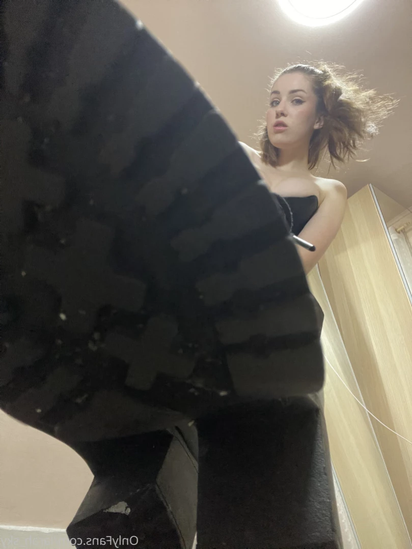 Goddess Larah [ larah_sky ] Onlyfans leaked photo 11253849 on Hotleaks.tv